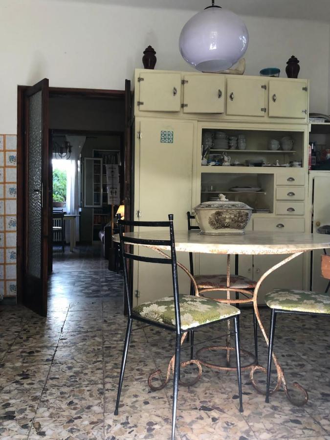 Casa Cambini Bed & Breakfast Marina di Massa Luaran gambar